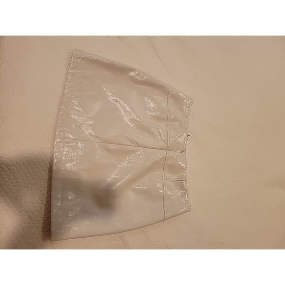 NWT 7 FOR ALL MANKIND Glazed Faux Leather Mini Skirt in Oyster Size M - Picture 8 of 13